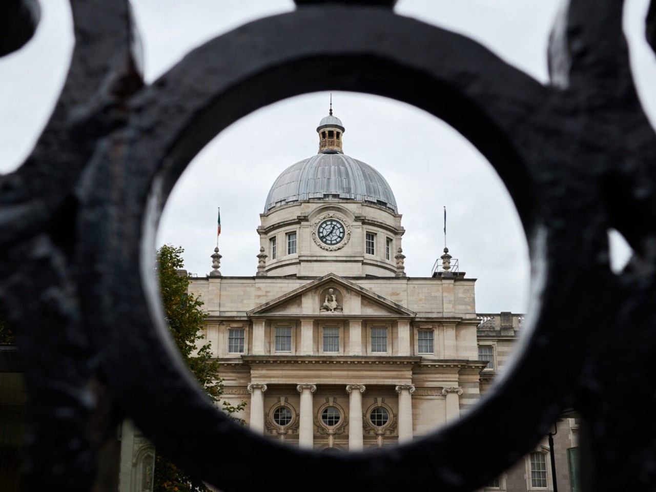 03Nov_COM_Fiscal_IE_properties.jpg
